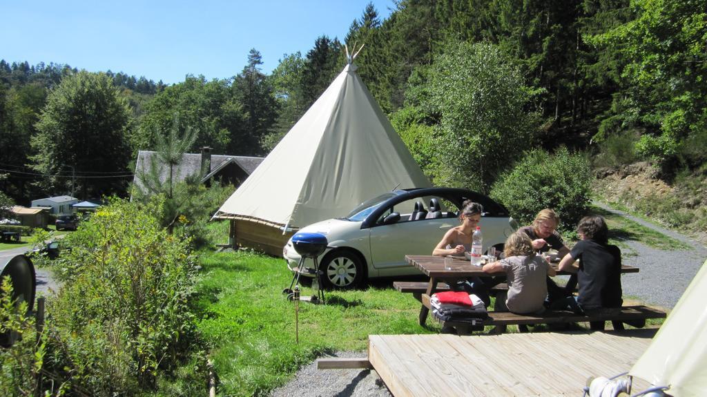 Camping Le Canada-Insolite Chiny Dış mekan fotoğraf